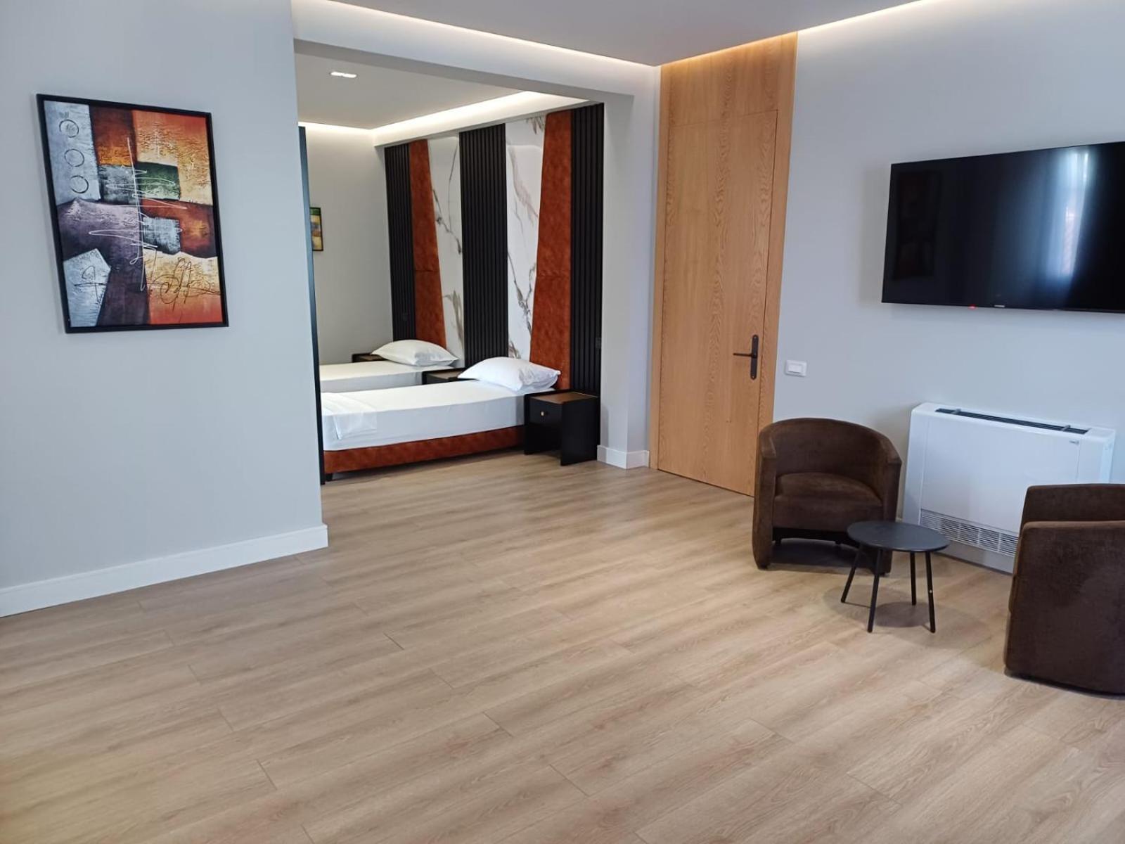 Oxygen Boutique Hotel Tirana Exteriör bild