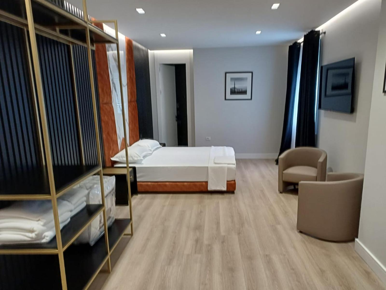 Oxygen Boutique Hotel Tirana Exteriör bild