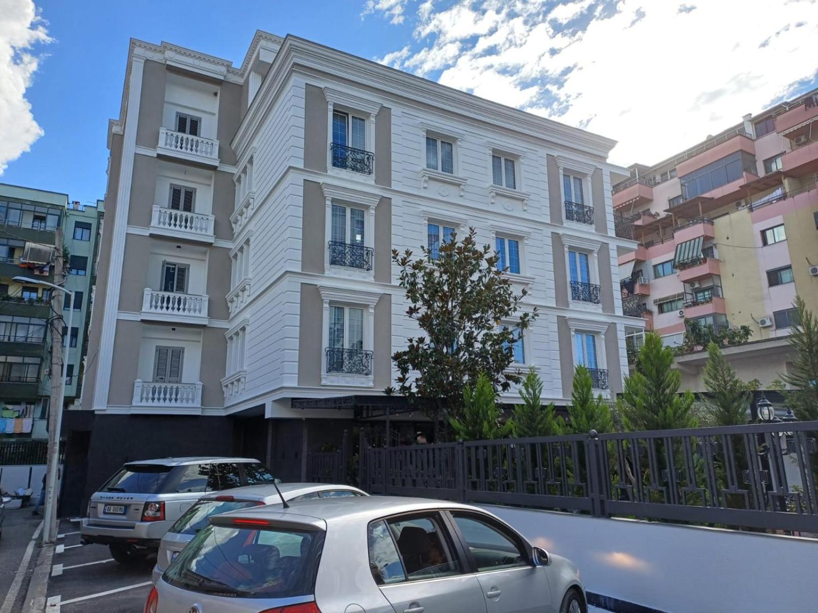 Oxygen Boutique Hotel Tirana Exteriör bild