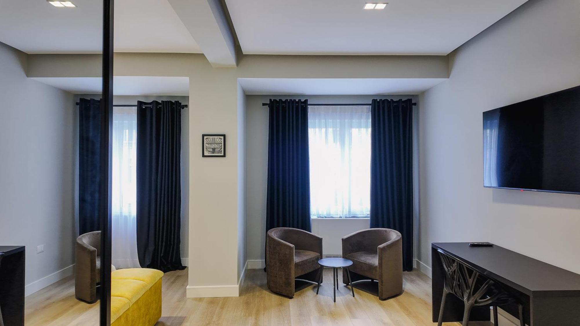 Oxygen Boutique Hotel Tirana Exteriör bild